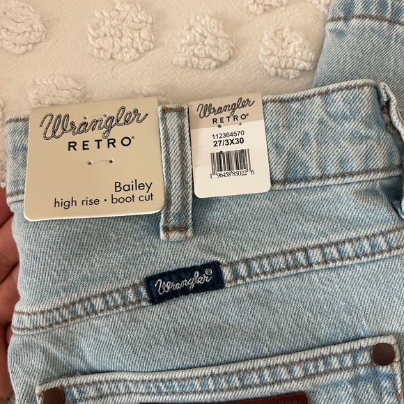 Wrangler Retro High Rise Light Blue Jeans - Picture 4 of 4